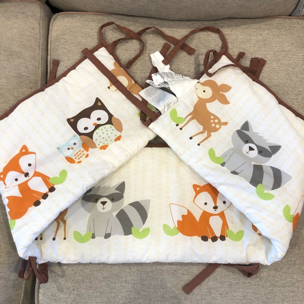 Crib bumper set. Woodland animals.